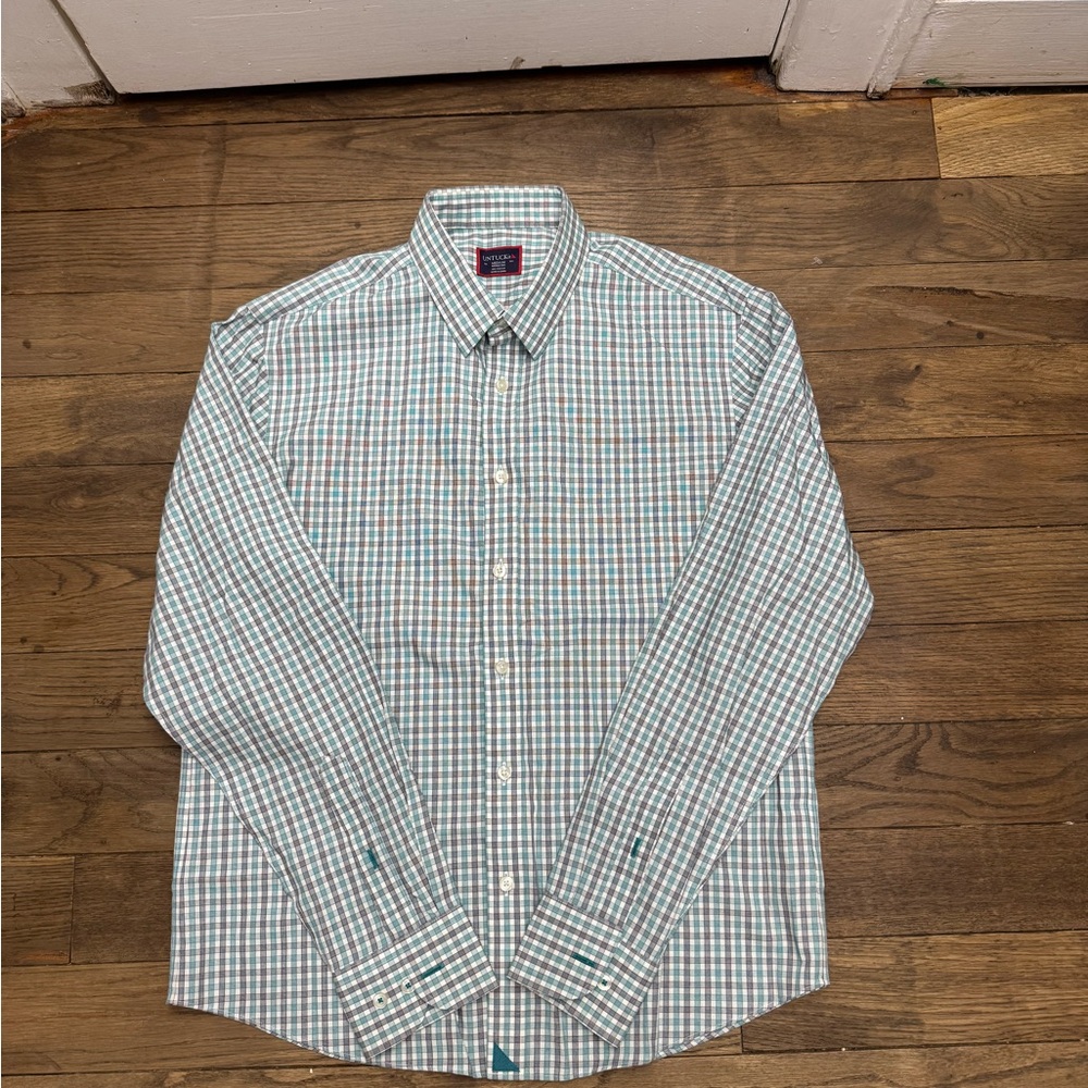 Untuckit Men’s Button Down Shirt Size M